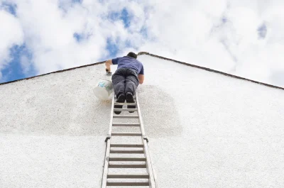 Peinture extérieure à Rasiguères — façades et ravalement